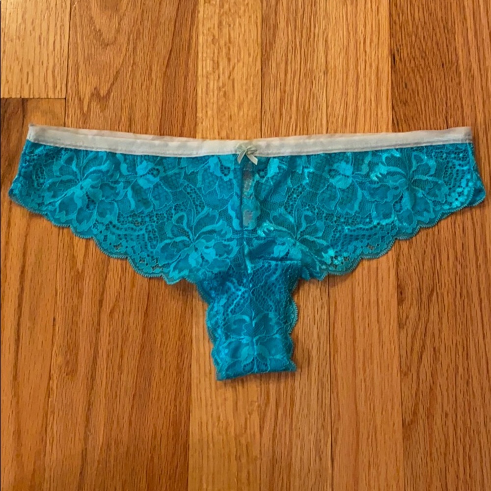 blue lace cheekster
